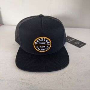 *NWT* Black Trucker SnapBack Hat